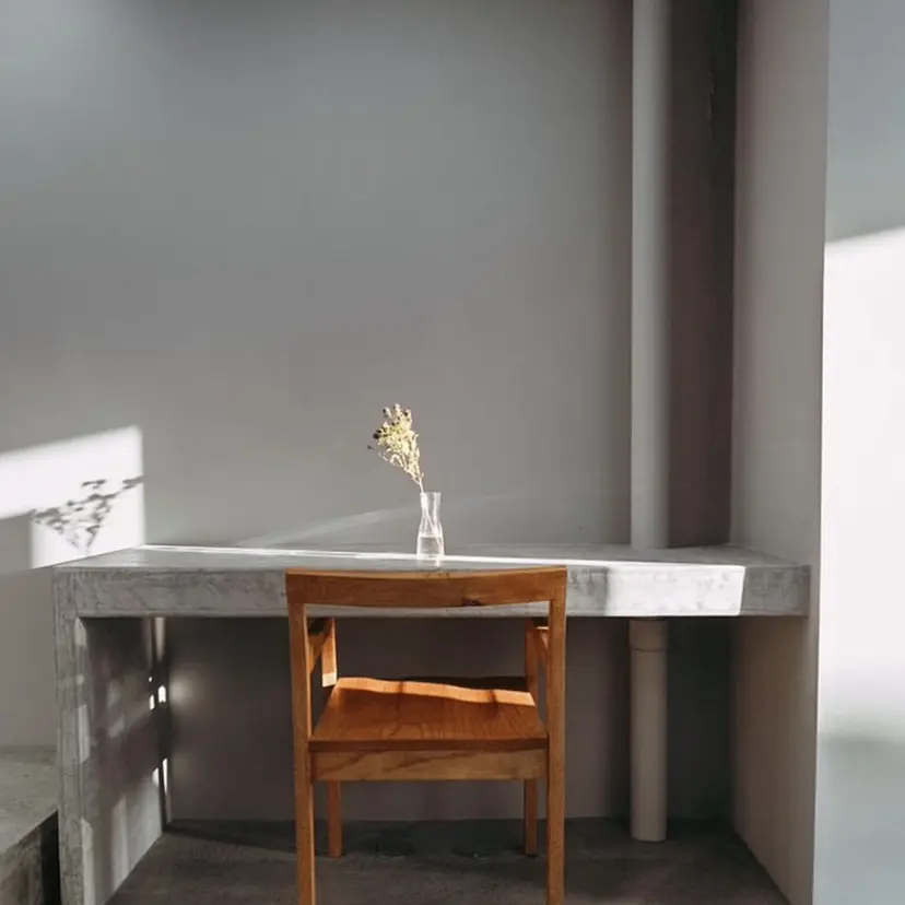 maina/透明感 ベージュ/ブラウンの掲載