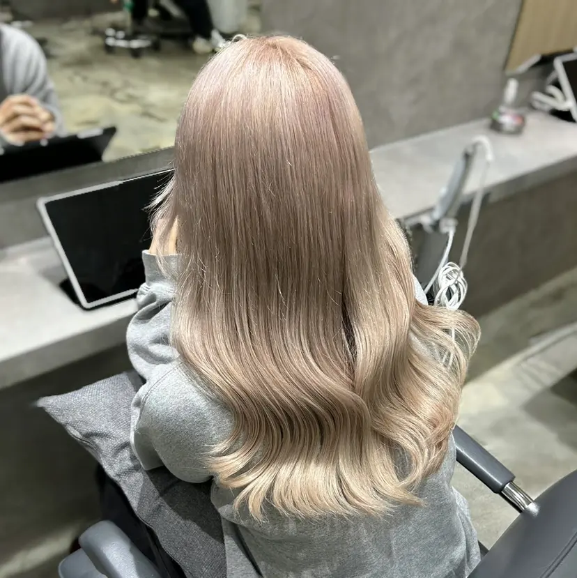 新宿ハイトーン/ カットモデル/のりかの掲載