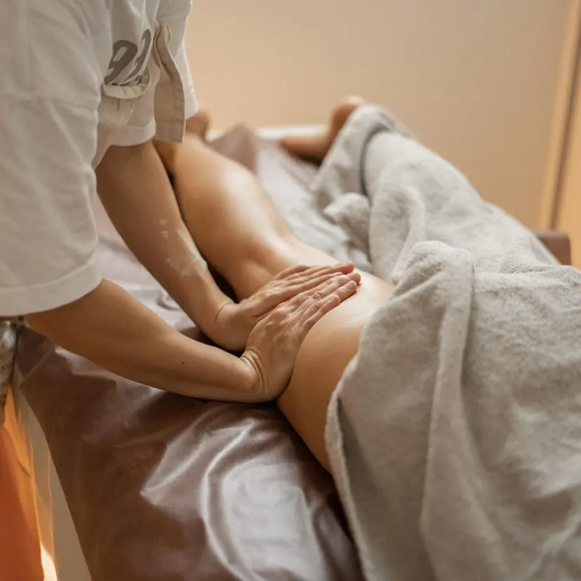 彫刻リンパ/骨盤ケア マヌティーズの掲載