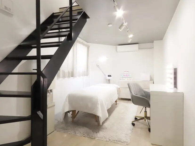 肌質改善サロン and...の掲載