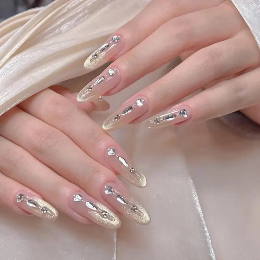 モナ& あきの掲載