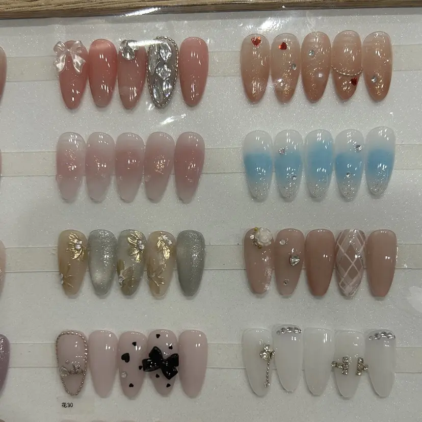 Anela 池袋 💅yuriの掲載