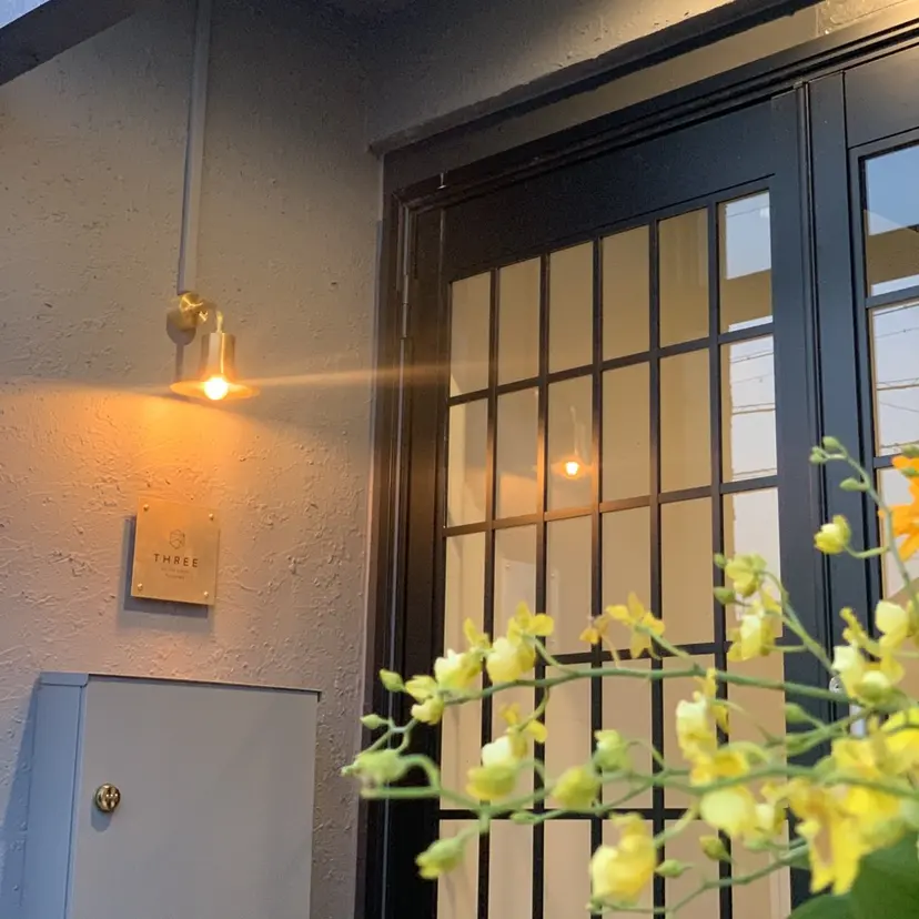 kajiura /THREE藤沢店の掲載