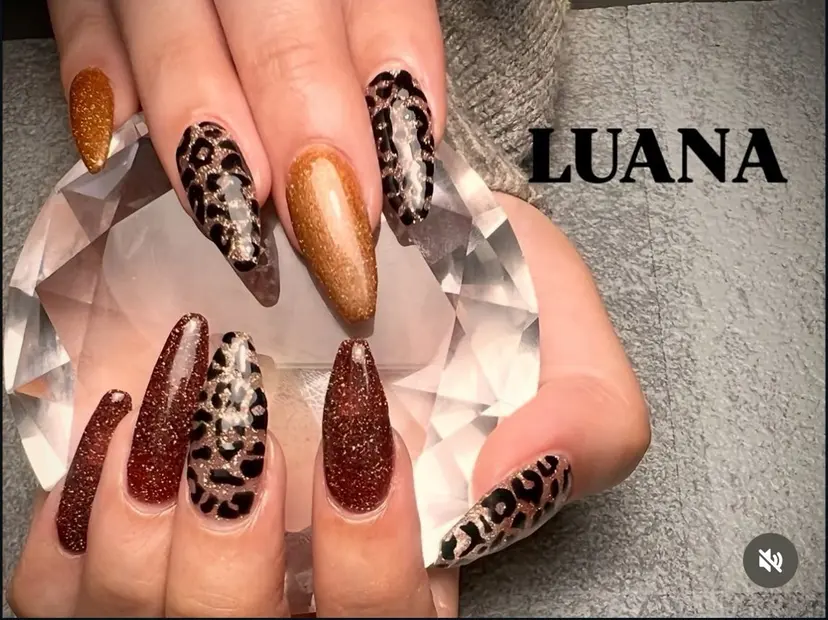 nail salon LUANAの掲載