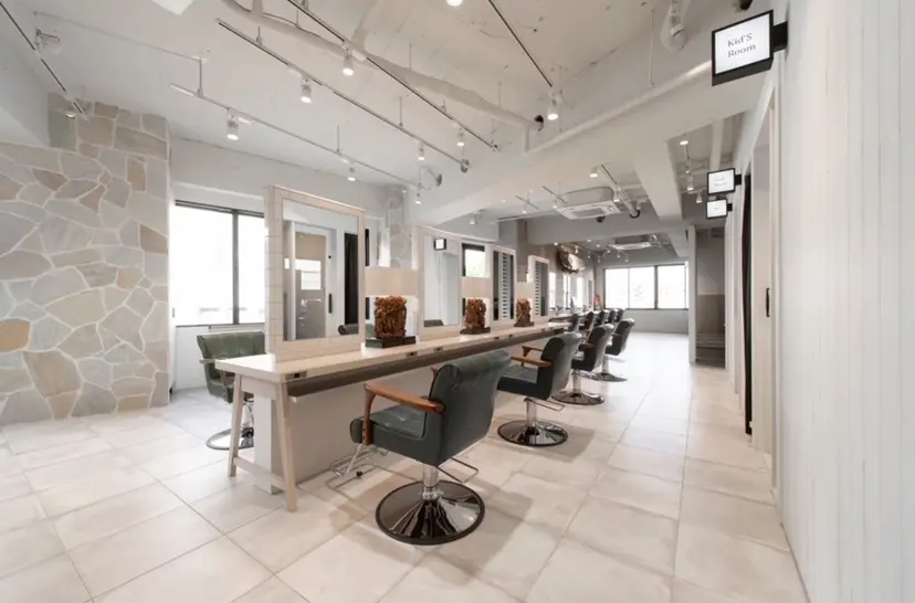 艶髪カラー/ 峯崎響乃の掲載