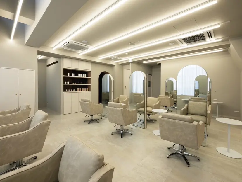 【大阪】縮毛矯正×ハ イトーン✨の掲載