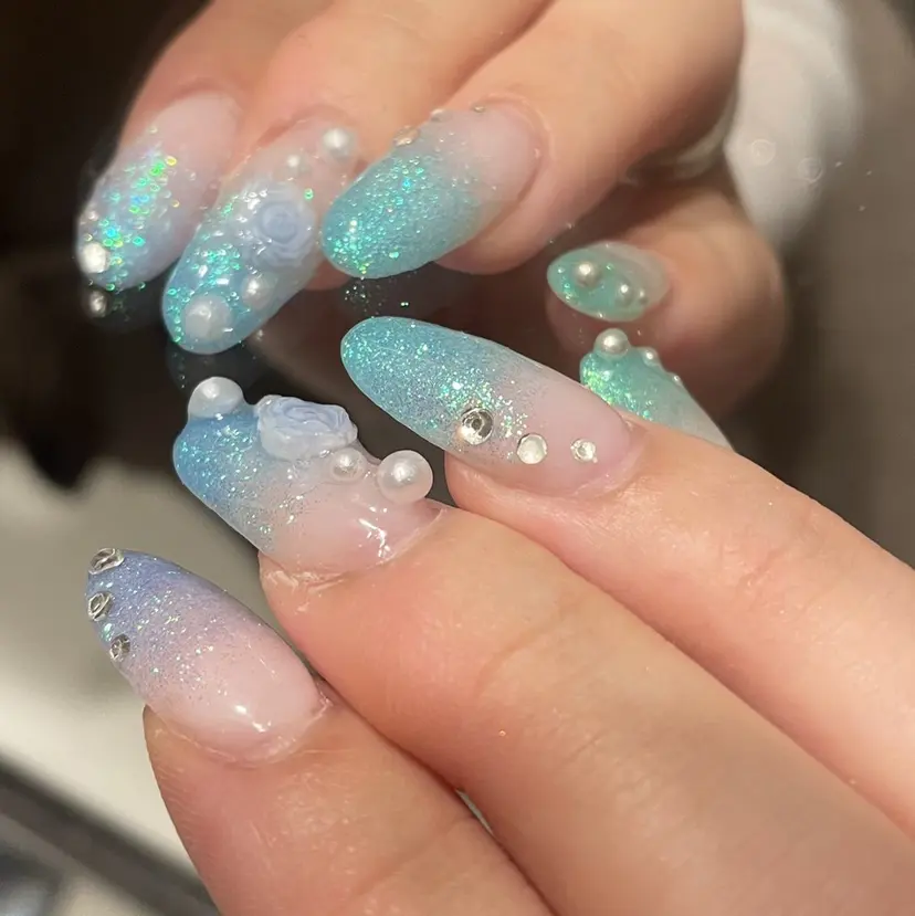 𝑟𝑖𝑠𝑎 🕯‎🤍の掲載