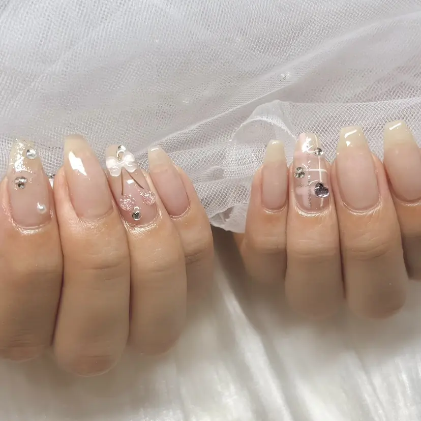 NAIL ROOM 251の掲載