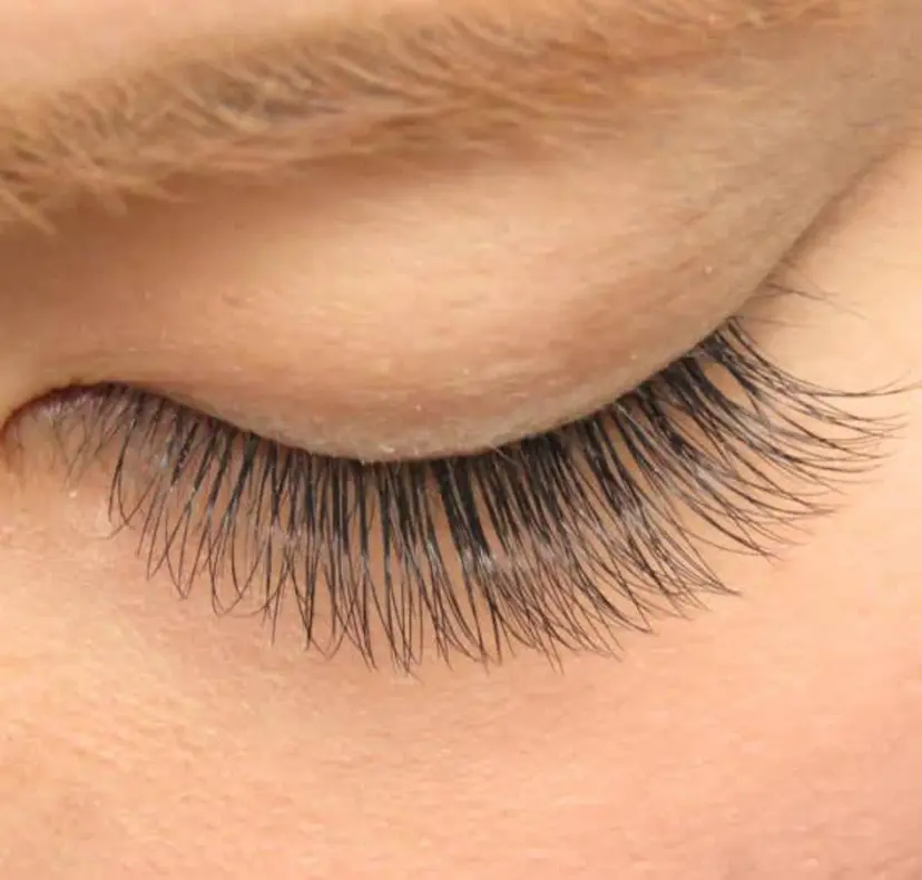 まつげ専門店NANA 4F Milanoの掲載