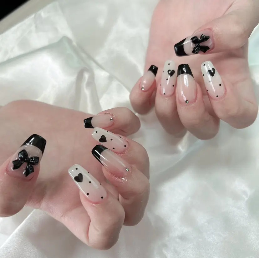 Adite nailの掲載