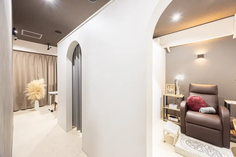 深爪矯正・自爪育成 ネイルサロンアモここの掲載