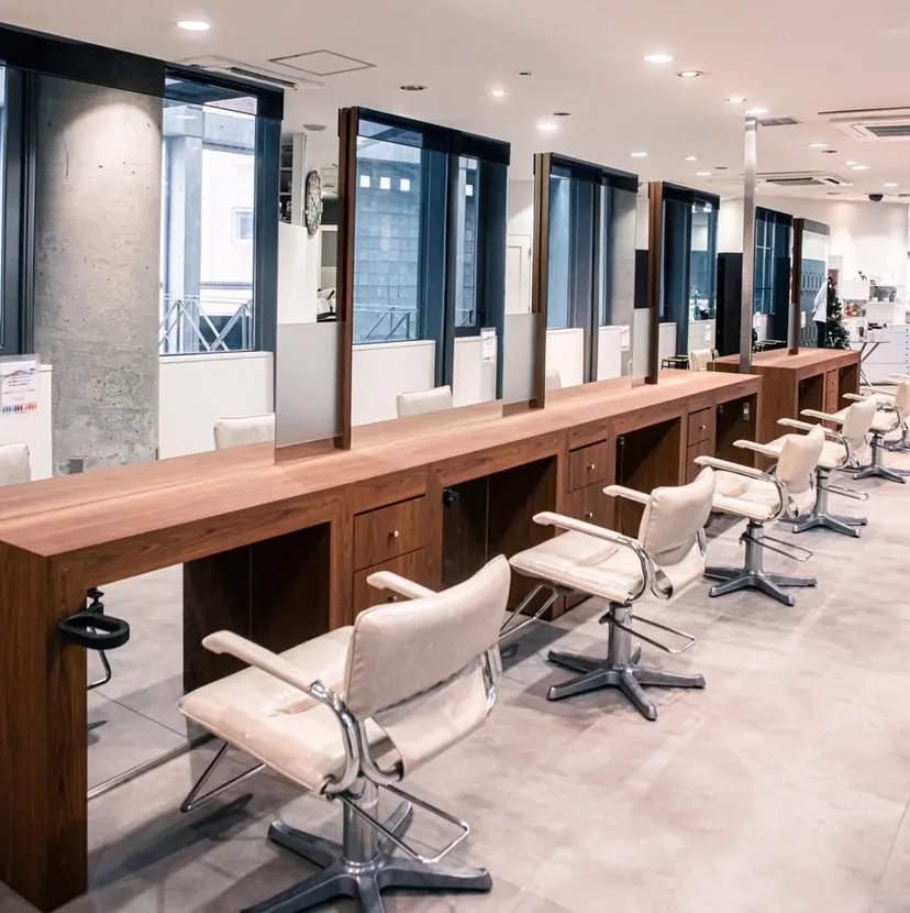 天瀬吏那メンズパーマ /透明感カラーの掲載