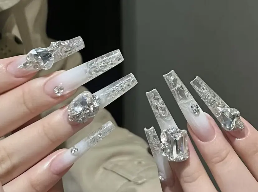 Luna nail salon新小岩の掲載