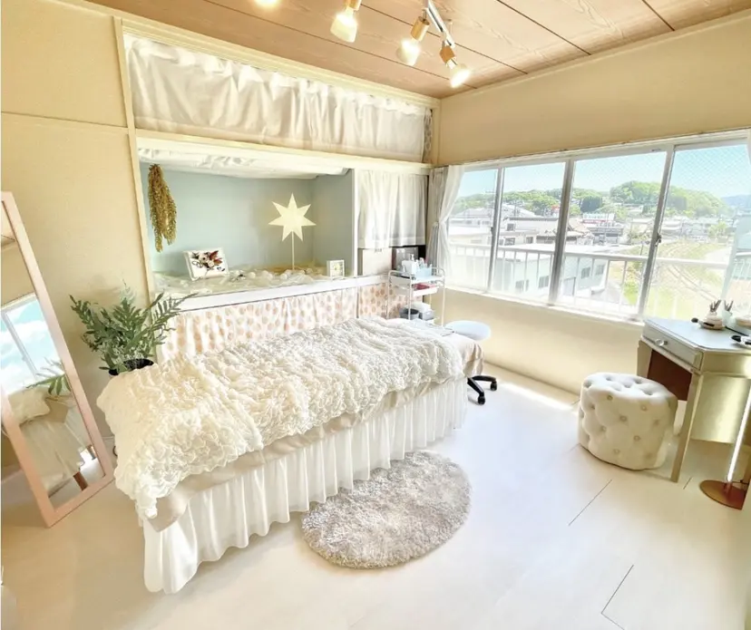 痛くない小顔矯正 いまいあやのの掲載