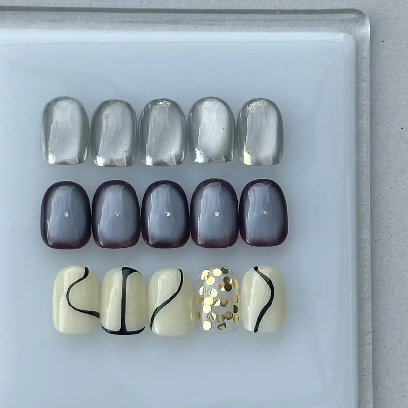 Manon nailistの掲載