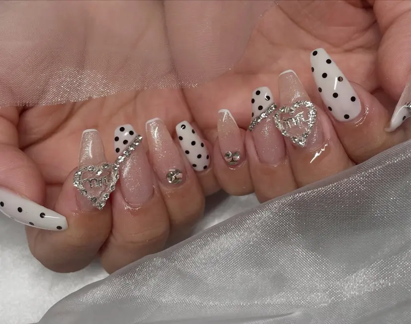 Roi〈ロワ〉 Minakoの掲載