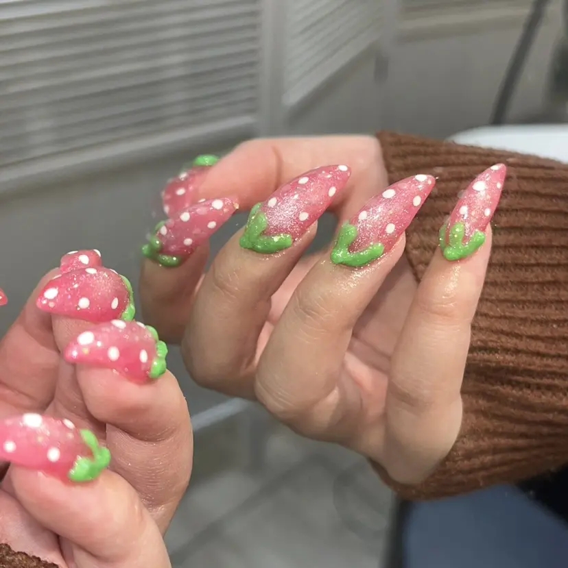 SLASH saranの掲載