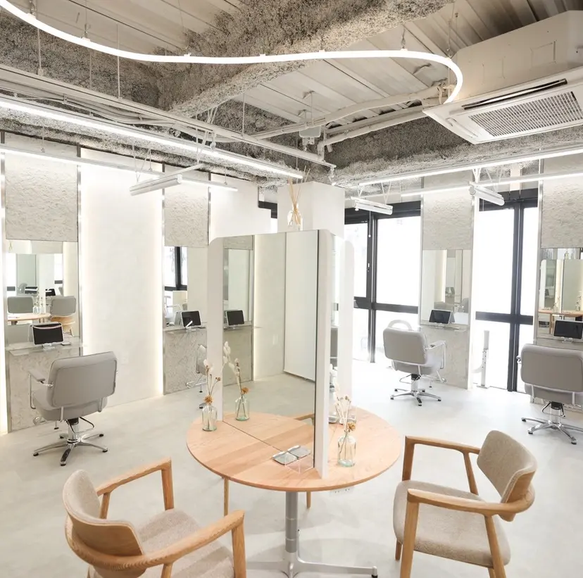 TLUUS/大阪梅田 ボブ/髪質改善✨️蓮の掲載