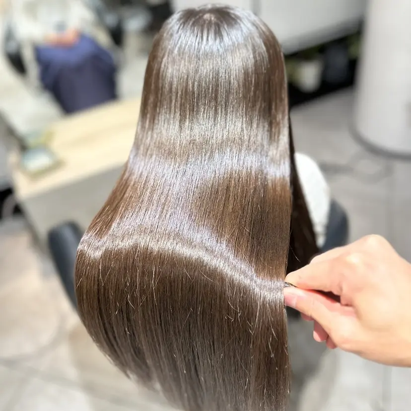 石和茉由香　カラー/ パーマ／縮毛矯正の掲載