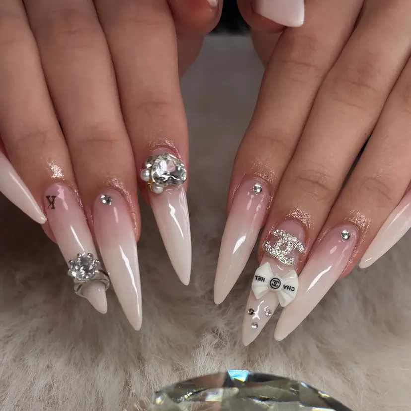 bebii nail /ﾜﾝﾎﾝ/ｷﾞｬﾙの掲載