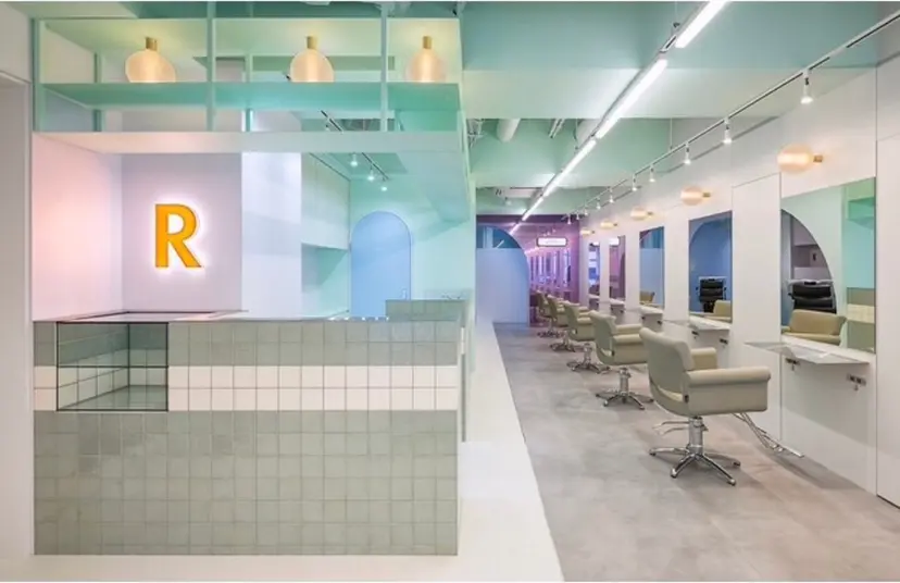 amane໒꒱うる艶 ブリーチ透明感カラーの掲載