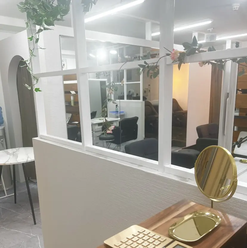 目を惹く艶髪/髪質 改善カラー🤎ぐっちの掲載