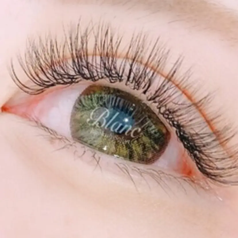 blanc成田 朱里の掲載