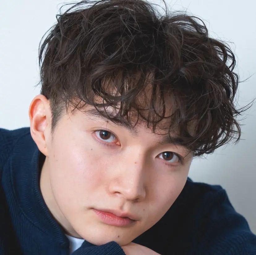 透明感カラー レイヤー亀井唯登の掲載