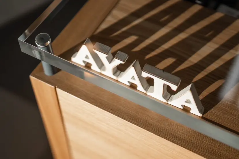 湯浅 俊貴の掲載