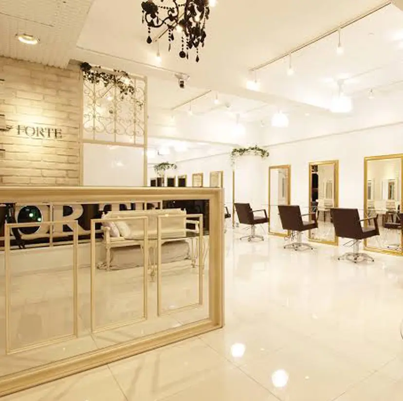 艶モテカラー miku🏳️‍⚧️の掲載