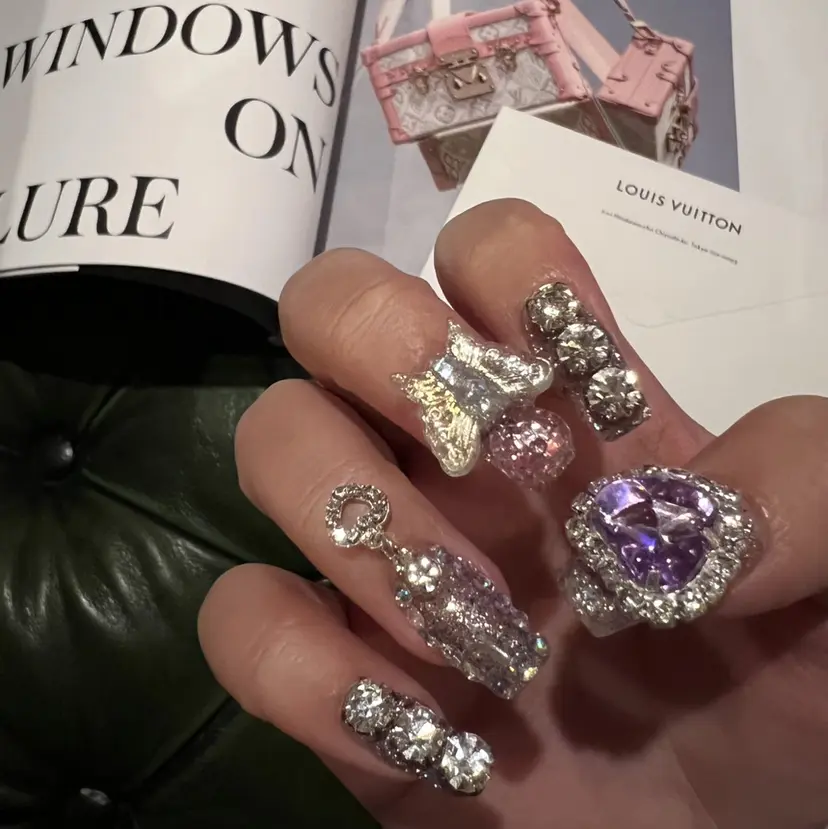 AYA NAILZ ayakaの掲載