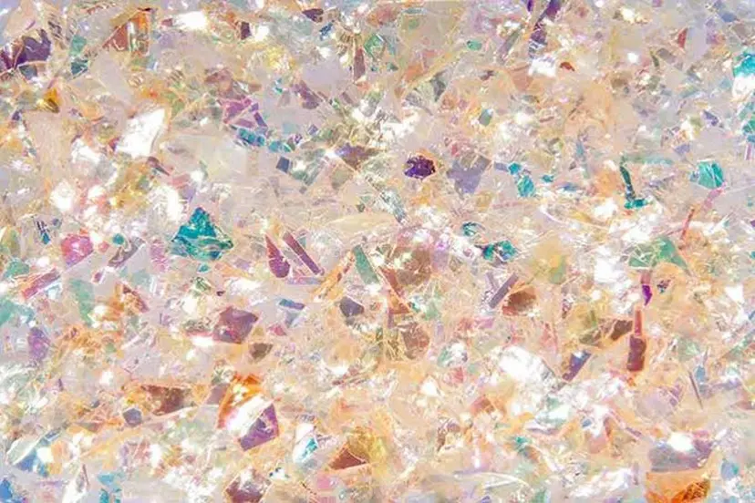 LOUISE CRYSTALの掲載