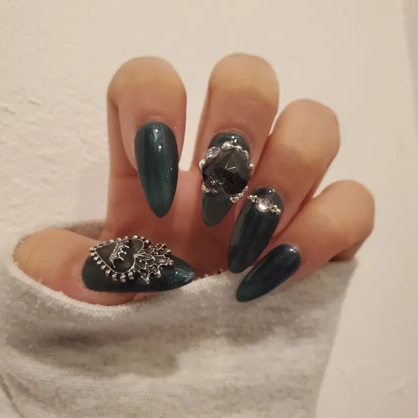 AYA NAILZ yukiの掲載