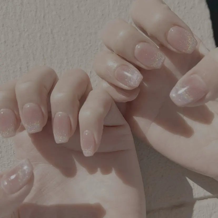 NANAE ネイル🌈虹の掲載