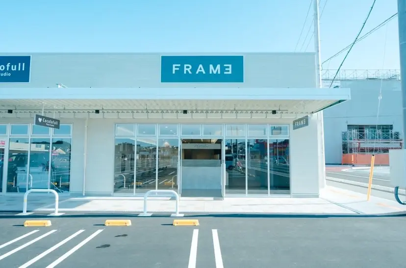 FRAME/ 岡本佳奈の掲載