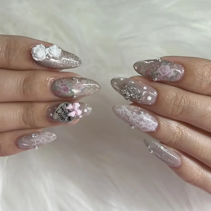 MOMOKA ★池袋nailの掲載