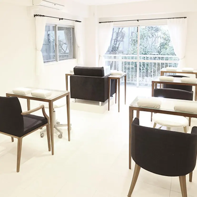 tricia表参道店 杉田 奈々の掲載