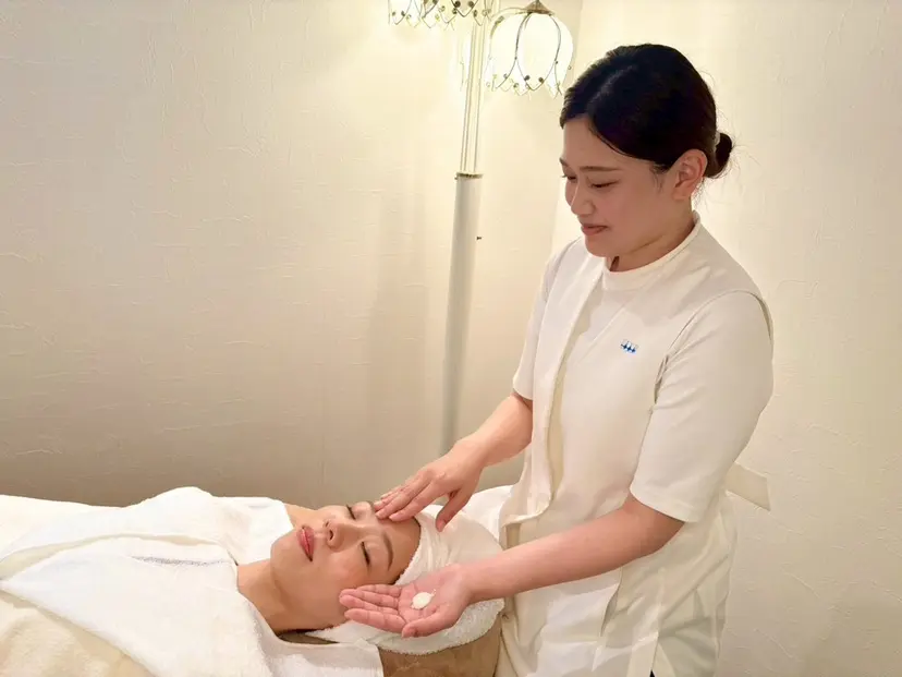 POLA 博多駅筑紫口店 藤岡の掲載