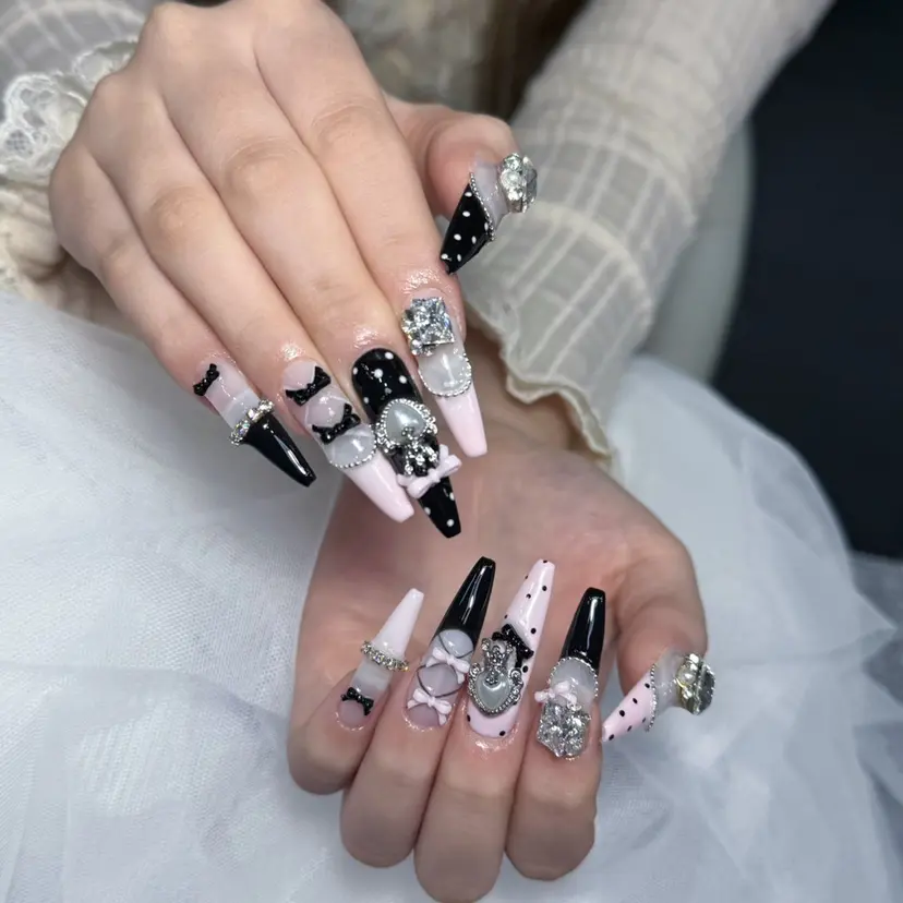 ニュ クインの掲載