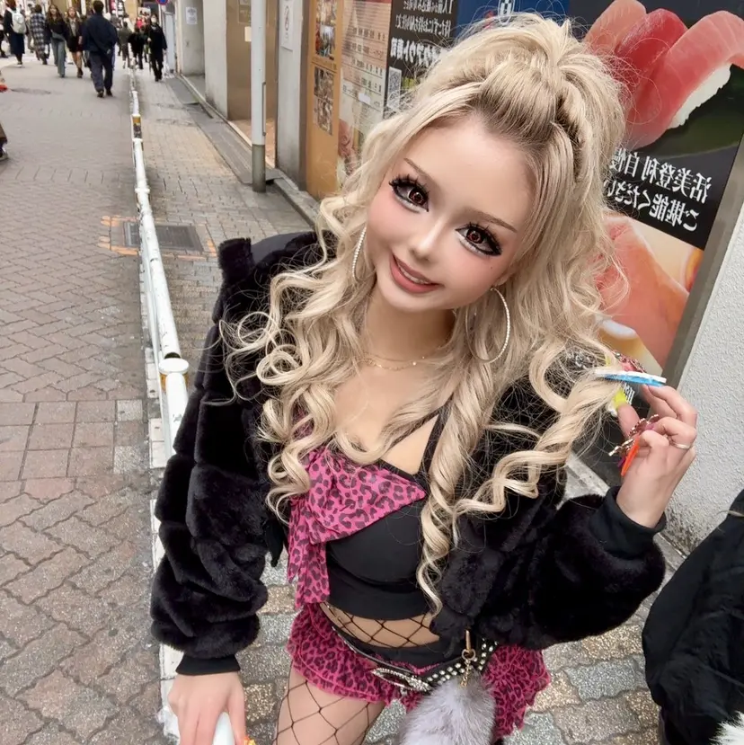 シールエクステ /まる🐺/渋谷の掲載