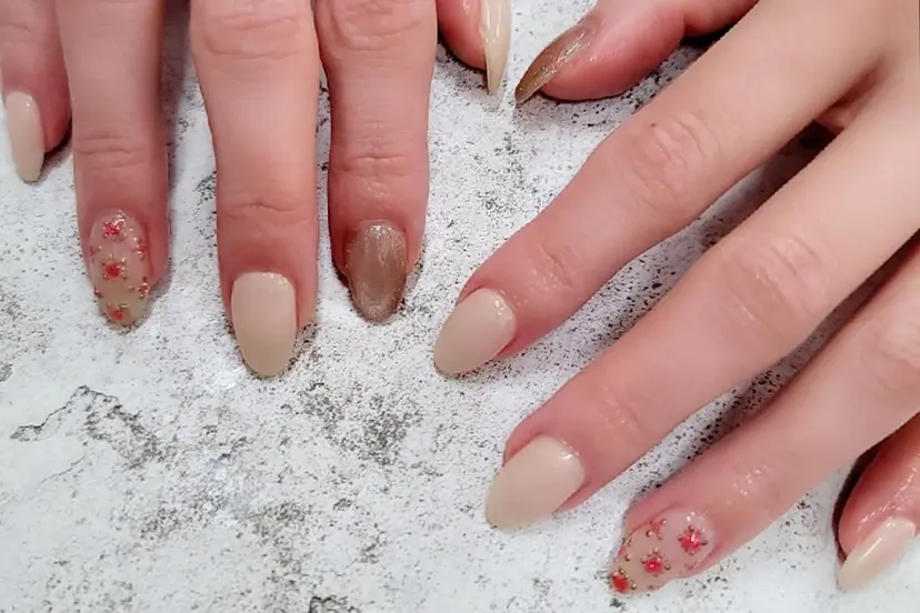 Paulette. nailの掲載