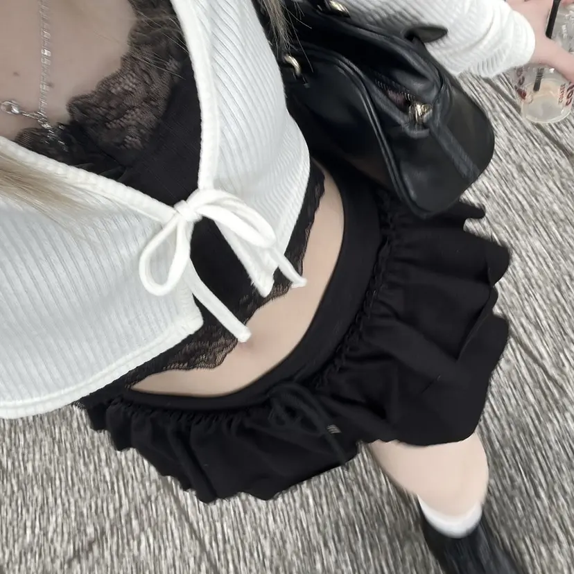 𝚂𝙷𝙸𝙽𝙴 𝙺𝚊𝚛𝚒𝚗の掲載