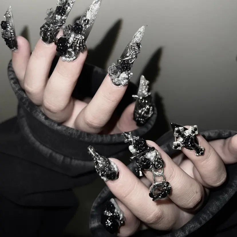 Dark Honey nozomiの掲載