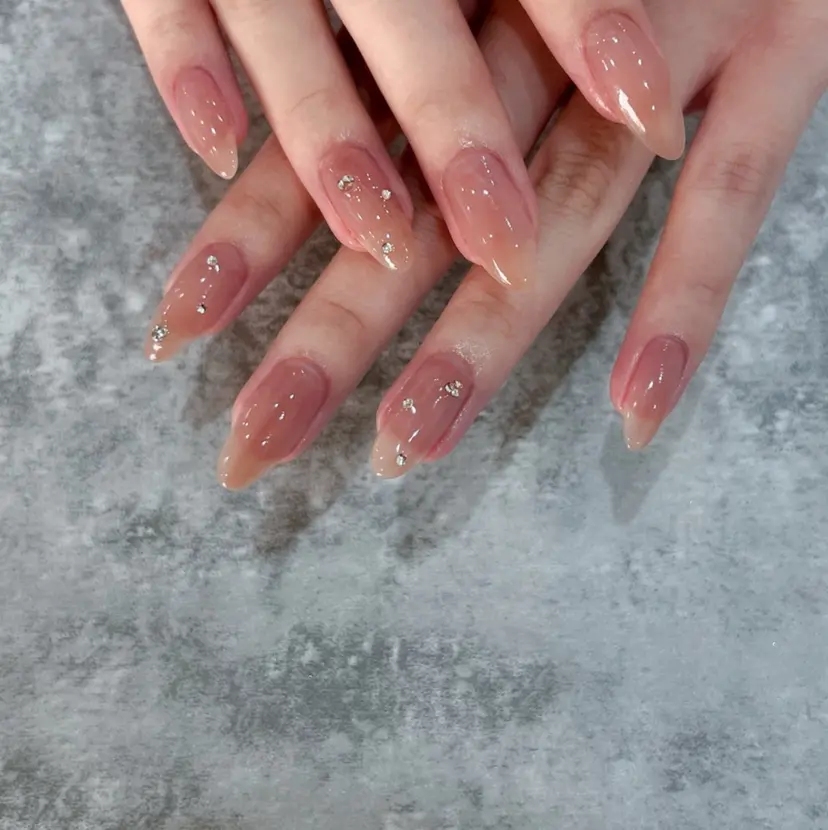 LEFTNAILS フィルインニュアンスの掲載