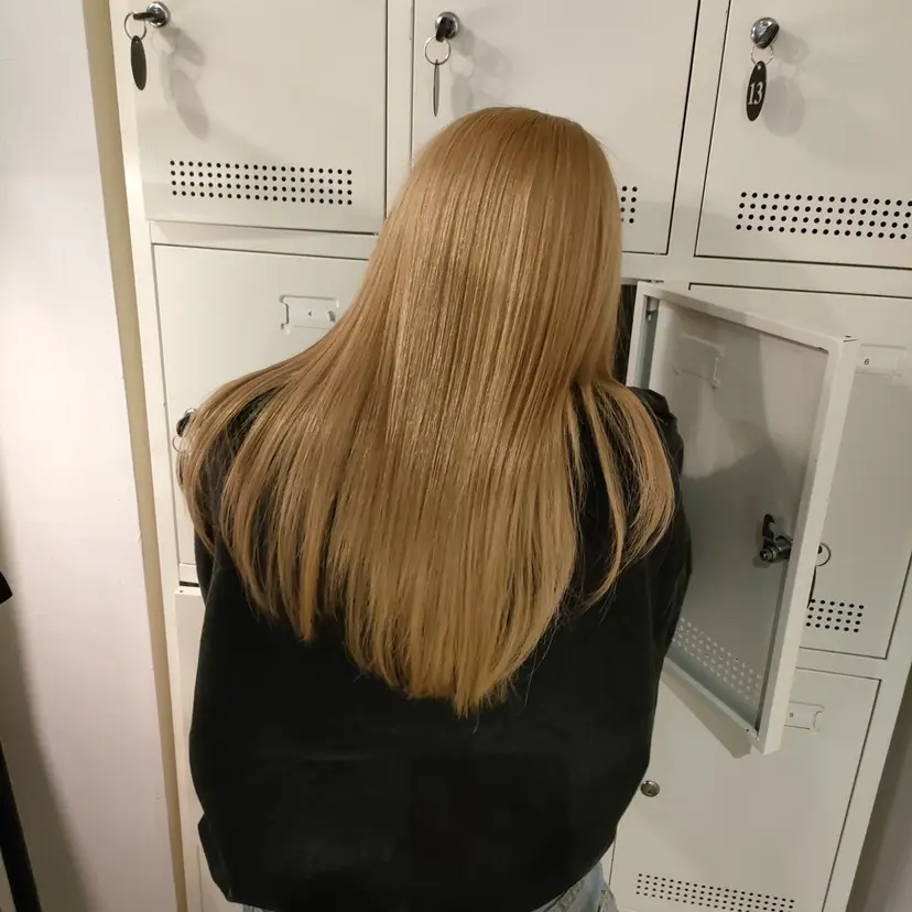 ⭕鏡のような劇艶× 自然なストレート⭕️の掲載