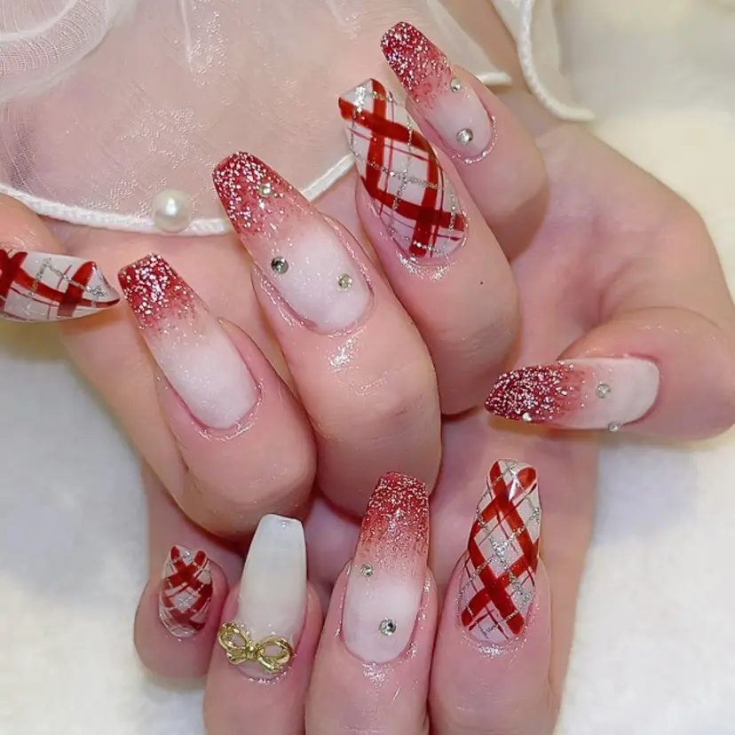 AYU💅ワンホン& 推し活ネイル💕の掲載