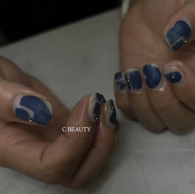 C BEAUTY／ KAEDEの掲載