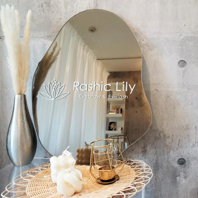 心斎橋🤍韓国.美眉 パリジェンヌ R..の掲載