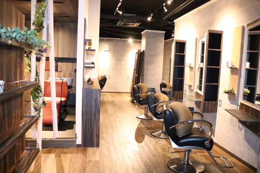 髪質改善特化美容師 白岩　悟の掲載