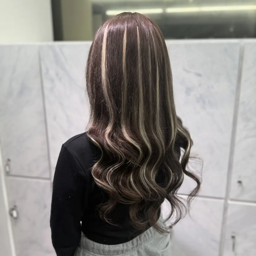 MOMOKA🍑プル エクステ・ハイトーンの掲載